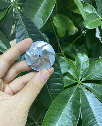 五軸加工在運(yùn)行時需遵循的要素！